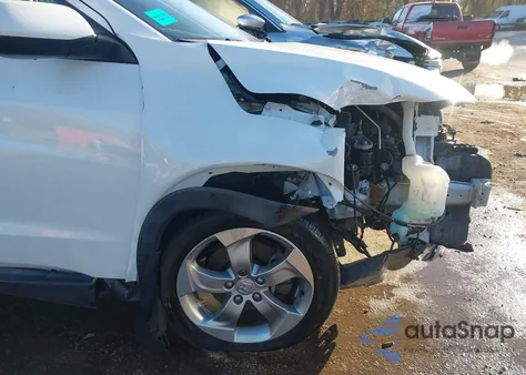 2017 Honda Hr-V Lx z USA, uszkodzony, nr VIN 3CZRU6H30HM711357